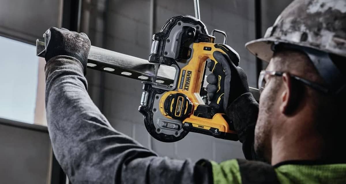 DEWALT ATOMIC 20V MAX Brushless Cordless in action